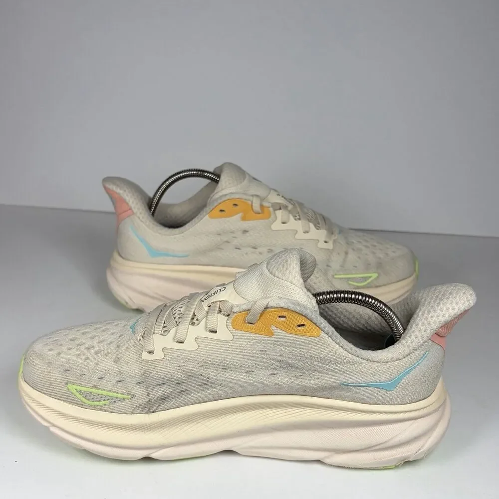 HOKA Clifton 9 Wide Womens Size 8B Vanilla Astral Running Shoes 1132211-VLS